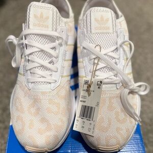 Women’s adidas run swift size 11